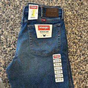 Wrangler Men's Regular Fit Blue Jeans